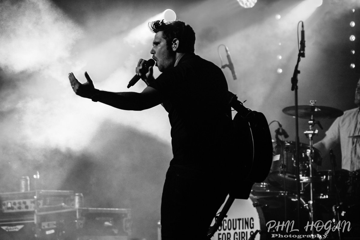 Philhoganuk's tweet photo. @Scouting4Girls Played @BlackthornFest July 21st 2019 Photos by #Philhoganphotography @Philhoganuk https://t.co/xNnFyMNBSc