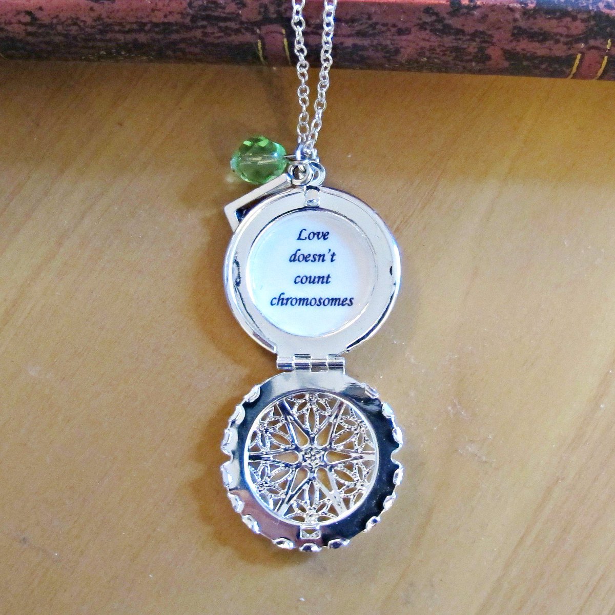 dspdavey's tweet photo. Off to a new home to celebrate trisomy awareness.
https://t.co/3nCTbKhAFQ
#trisomy21 #trisomyawareness #trisomy18 #locketjewelry #locket #monosomy #lovedoesntcountchromosomes
https://t.co/Y2uxhUIPD7 https://t.co/tgWELIVgdx