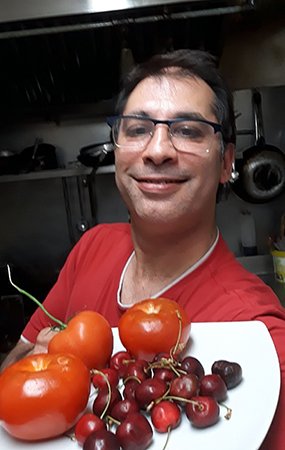 lopez_paky's tweet photo. En el penúltim programa de la temporada, vaig tenir el plaer de conversar amb tres Xefs. En Pere Romero del restaurant Cal Vitus, @Mendiolitis Albert Mendiola de Marimorena @MARIMORENAREST  i Alberto Aguacil de  @ElPoudelaBeleta 
https://t.co/VX2HbiypPZ https://t.co/ENki9GHBFX