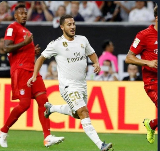 MuarabaPage's tweet photo. @edenhazard Started the pre season 7kgs overweight now he is 11kgs overweight role model gonzalo higuàin https://t.co/0GzL20cIAc