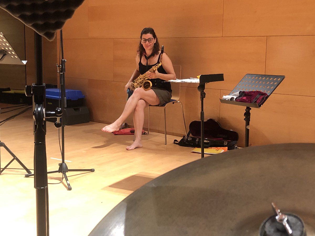 BrullSalvadoMor's tweet photo. Segon dia de gravació a l’Auditori Josep Carreras de Vilaseca, sota el comandament de #SoAuri: un homenatge a Lorca amb peces d’Amargós, Humet, Oltra i el mateix Lorca https://t.co/mOegzQbq8A