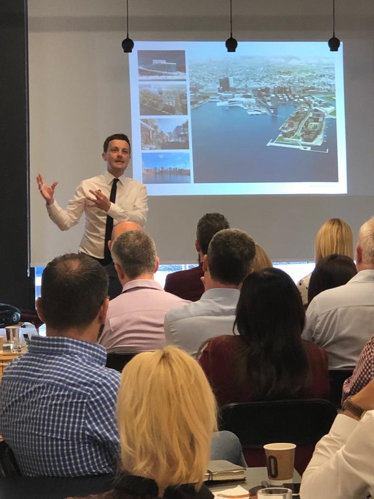 leonard_design's tweet photo. Our director @Morgan_JohnM had a fantastic morning presenting at the 'City Story Workshop' organised by @CQNottm. It has been a great experience to discuss the future of #Nottingham with an enthusiastic narrative #FutureNottingham @InvestInNottm https://t.co/mEjJGHO4Au