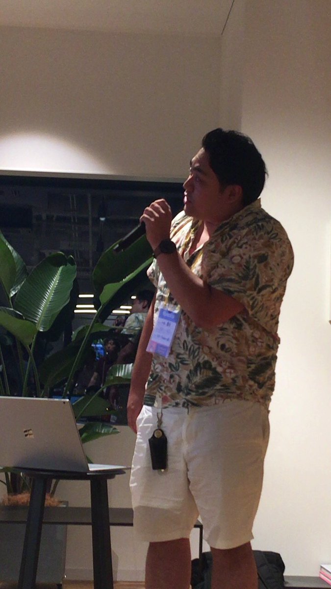 xinsuzuki's tweet image. #firebase meetup in #Osaka LTお3人目: Yuji_Onishi さん「Goの関数を #CloudFunction でデプロイした話」 #FJUG #NextExtended