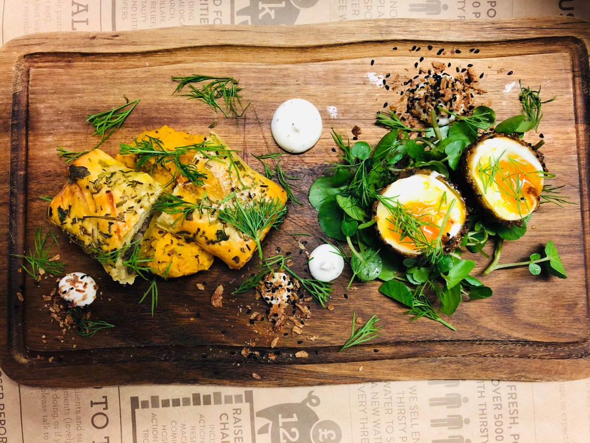 cateringbm's tweet photo. If you're looking for #breakfast #brunch or #lunch that's packed full of flavour, this mushroom roll with truffled egg and truci (Turkish carrot salad) is bound to hit the mark. #GlobalBreakfast #FoodatWork #MeatFree #TalentedChefs https://t.co/lpynN5S7EV