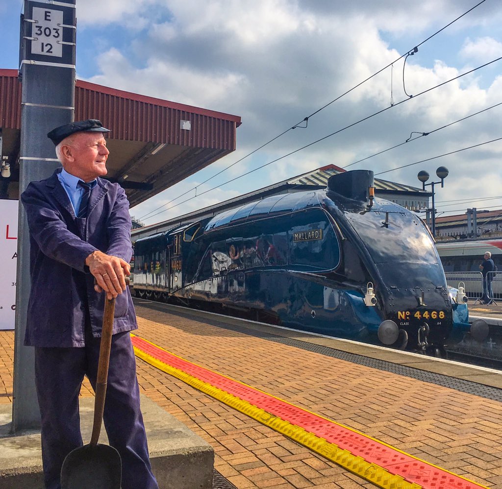 Tim Dunn on Twitter "The new LNER azuma of 2019, with train driver Samantha Clarke And the