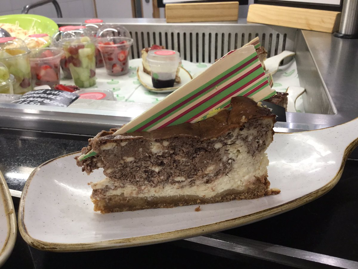 Happy National Cheesecake 🍰 day, handmade cheesecakes by <a href="/kevinbritt148/">kevin britt</a> #EliorRightTrack #EliorFoodie @elioruk <a href="/DFradgers/">David Fradgley</a> <a href="/CarlPerkins75/">Carl Perkins</a> <a href="/leanneStevens77/">leanne stevens</a> <a href="/Stevepw13363/">Steven Wells</a>