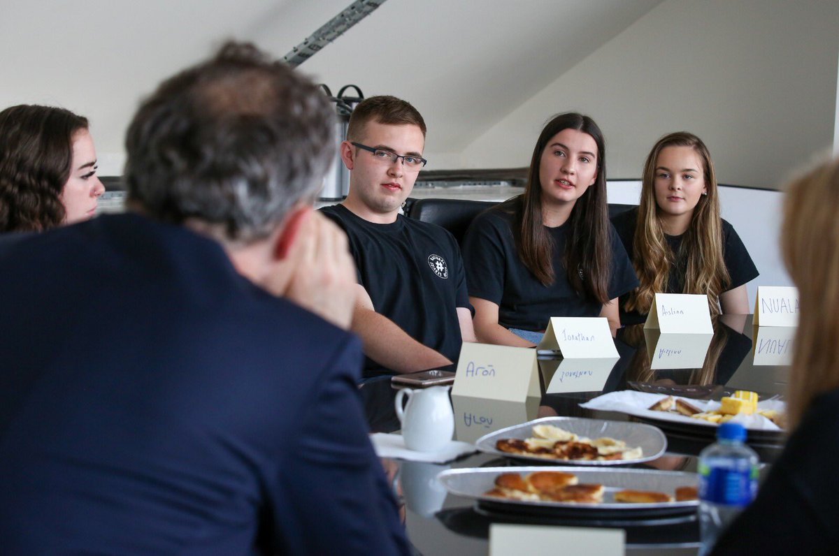 NIOgov's tweet photo. Secretary of State @JulianSmithUK &amp; Minister of State @NickHurdUK were delighted to meet young people during a visit to @cooperationirl in Belfast today. The Ministers listened to the young people’s hopes for employment, Brexit and the future of Northern Ireland. https://t.co/8jLOiNurRr
