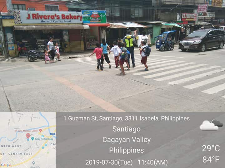 Station1sc1's tweet photo. provided assistance and traffic control to the pedestrians and motorists along Santiago North Central School, Calao West, Santiago City. @scpo_valleycops @valleycops https://t.co/uOhjy5LopQ