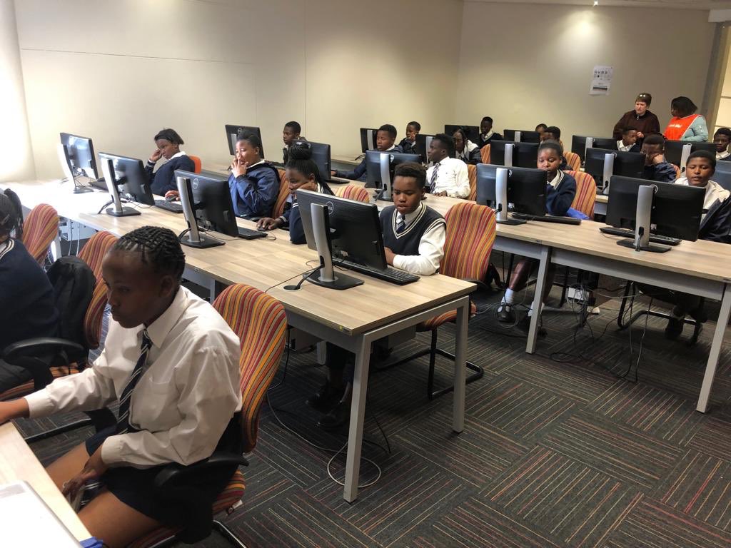 africateengeeks's tweet photo. This #nsw2019 we are supporting @unisa school of computing by running #coding lessons everyday for the duration of the #nationalscienceweek #africateengeeks #girlgeek https://t.co/jzgdJ9i4mU