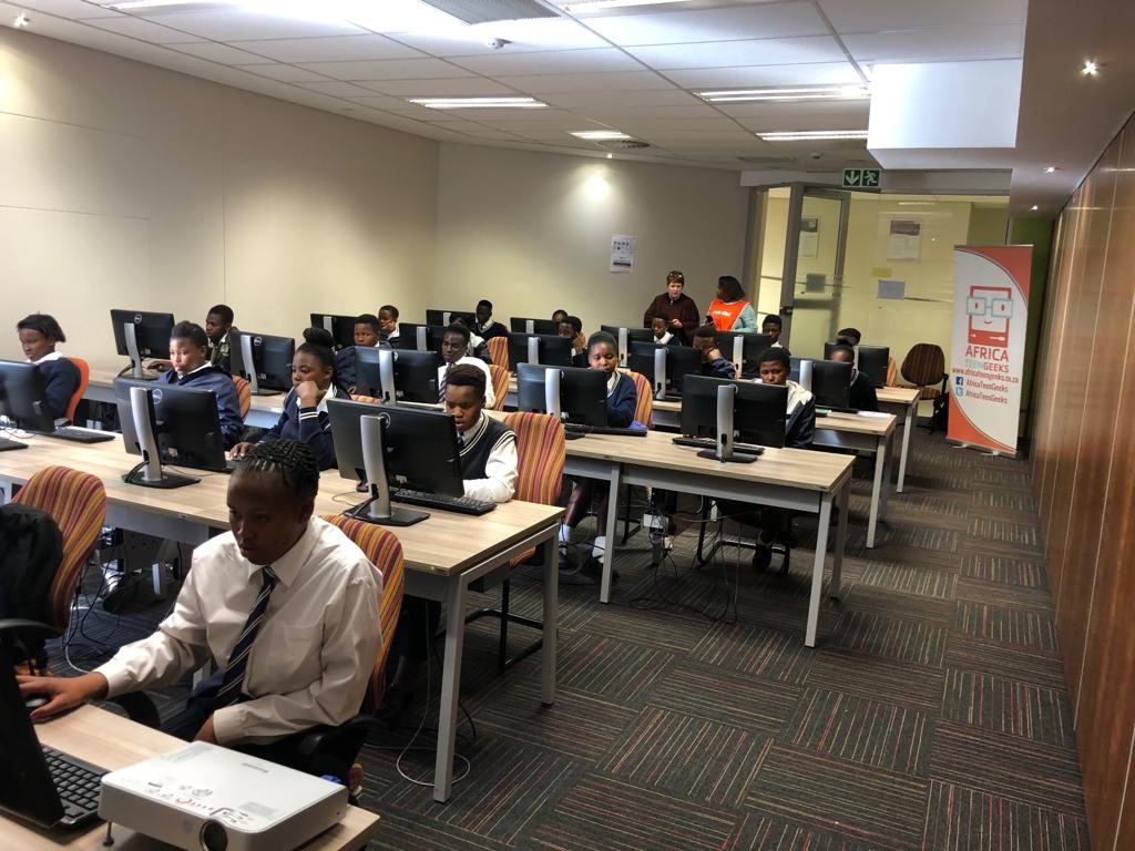 africateengeeks's tweet photo. This #nsw2019 we are supporting @unisa school of computing by running #coding lessons everyday for the duration of the #nationalscienceweek #africateengeeks #girlgeek https://t.co/jzgdJ9i4mU
