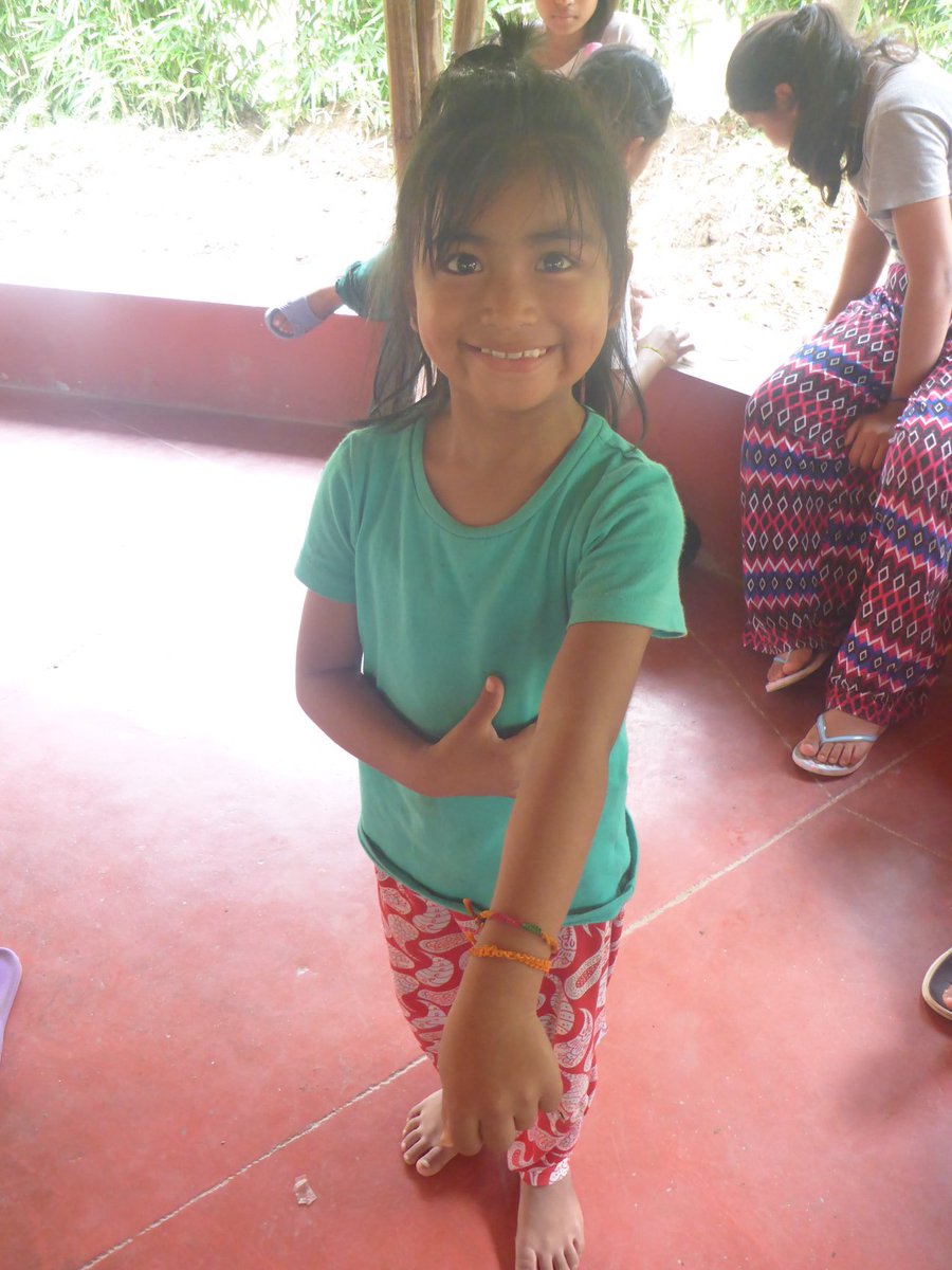 SOSBahini's tweet photo. Bracelet making class:)
#ChildrenHome
#GirlsEmpowerement #SustainableDevelopmentGoals #QualityEducation 
#Pokhara https://t.co/7RjrsmiPgq