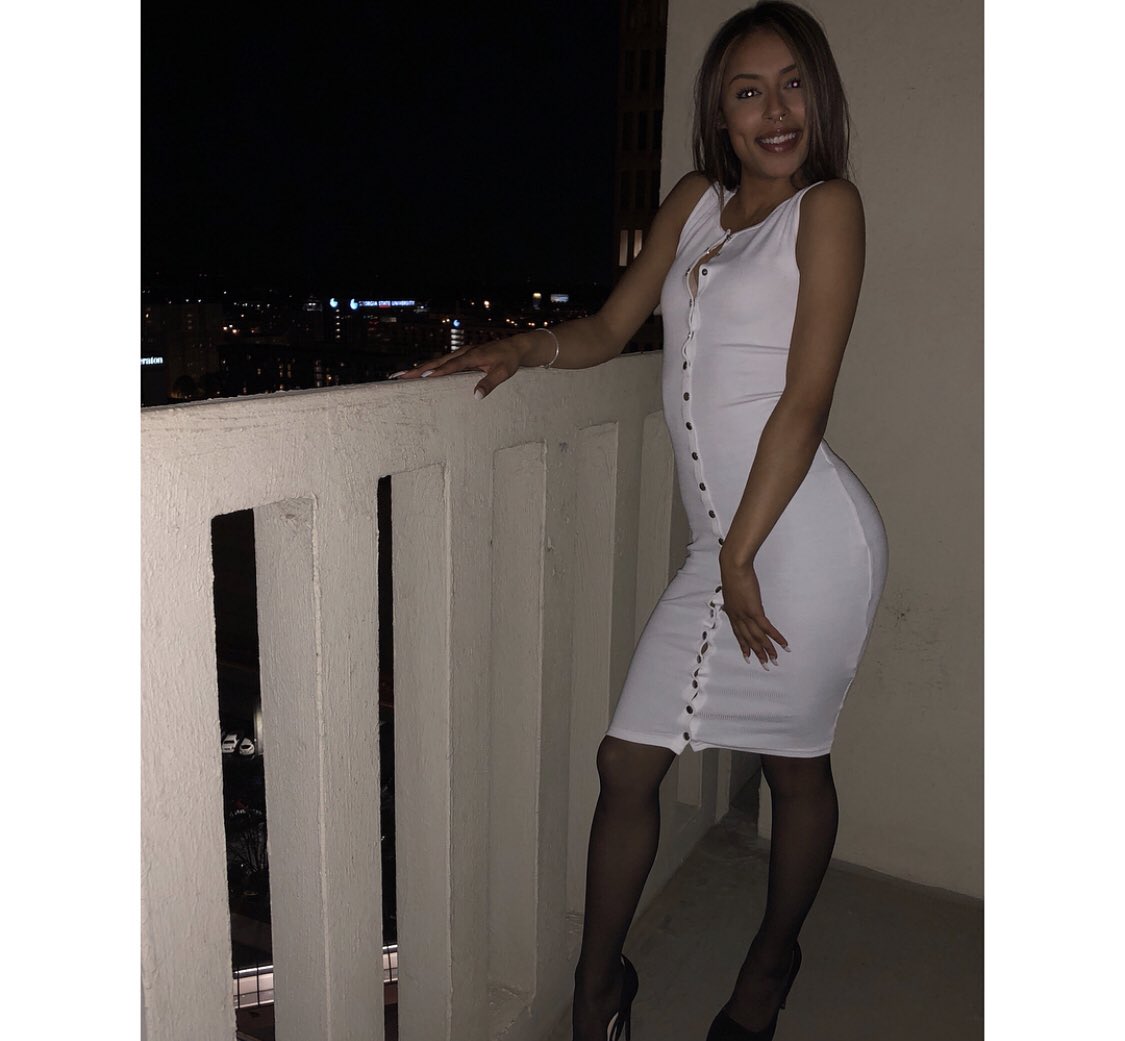 FwVio's tweet photo. Latinas can do it too🥰🇩🇴 https://t.co/DIrBGNBUzW