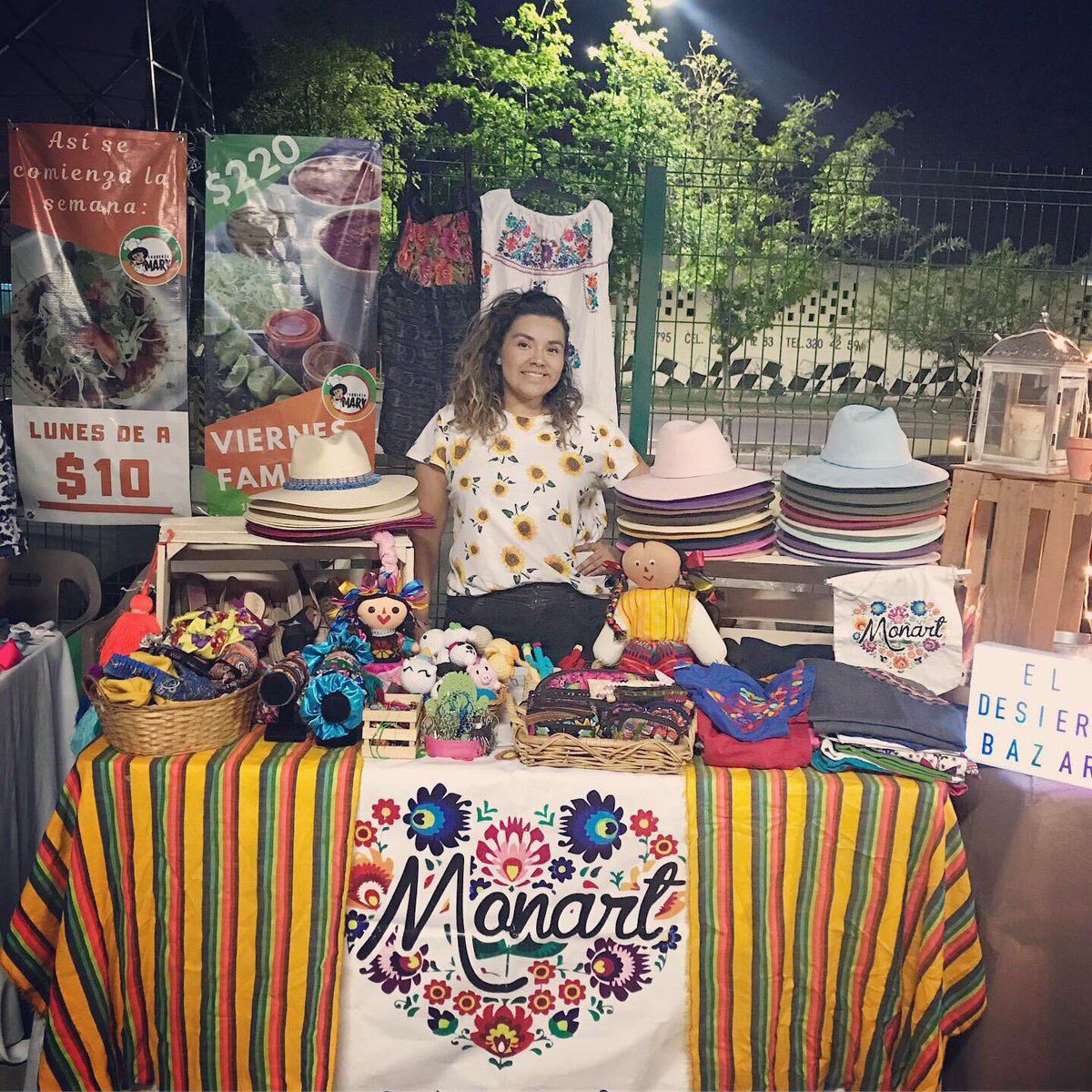 MonartTrends's tweet photo. Primera edición Bazar en #eldesiertofoodtrucks #ropayaccesoriosartesanales #hermosillo #hmo #entrepenur #tiendaonline https://t.co/LpDJn7ZZ7B