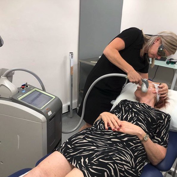 PurityBridgeTW's tweet photo. Thank you @cheri_cutera for a great days training yesterday with our new limelight handpiece.
#cutera #cuteralimelight #ipl #ipltreatment #pigmentation #threadveinremoval #rosaceatreatment #rosacea #acne #skinrejuvenation #skintightening #lasergenesis #puritybridge https://t.co/MagMJduAfw
