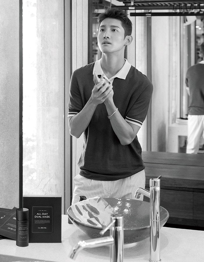 [MAGAZINE] 190730 #Changmin; 

Grazia Korea 08/2019 (1)

smlounge.co.kr/grazia/article…