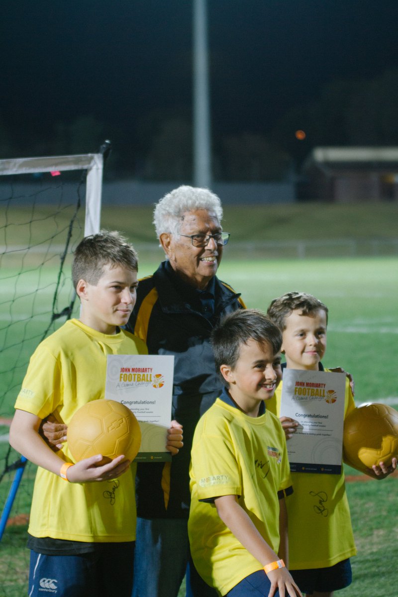 FootballJMF's tweet photo. Thank you @football_united and @sfw_tweets for the kind donation of #oneworldfutbols to the @footballJMF children in Dubbo. This will help to grow the game using the values of fair play, team work and leadership. #football3 #football4good https://t.co/VtPwH0r804
