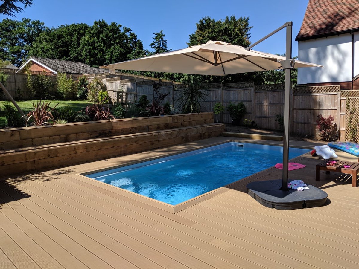 PoolBuildings's tweet image. Our client in Woodbridge, Suffolk showing how beautiful the decking surround can look on our #fibreglasspool #metallicpool #backgardenimprovements #poolsales #swimming