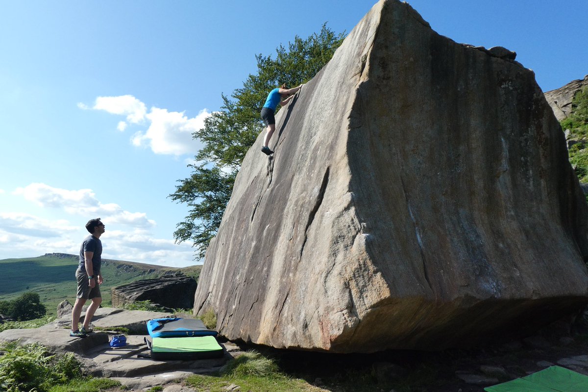 mountain-instruction tweet media