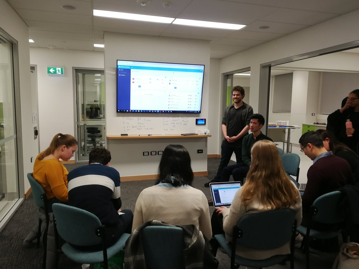 AynsleyKiwi's tweet photo. Heads down. Looking after Mr Anderson's care in #SIMPHARM. #mpe elective group @OtagoPharmacy @SDuffull https://t.co/IIjgC66IFo