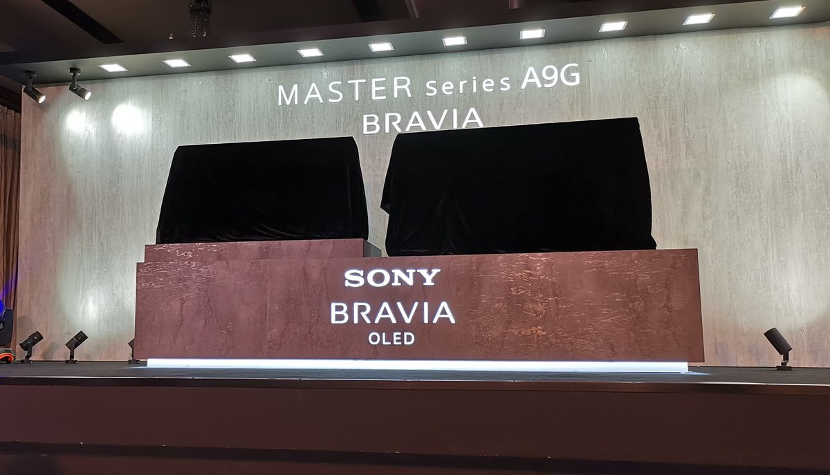 stuff_india's tweet photo. Under the covers lay the latest flagship TV from @sony_india. Stay tuned for the unveiling
#SonyMasterSeries #BRAVIAOLEDA9G #TheUltimateVisualExperience https://t.co/0MUrydCAgA