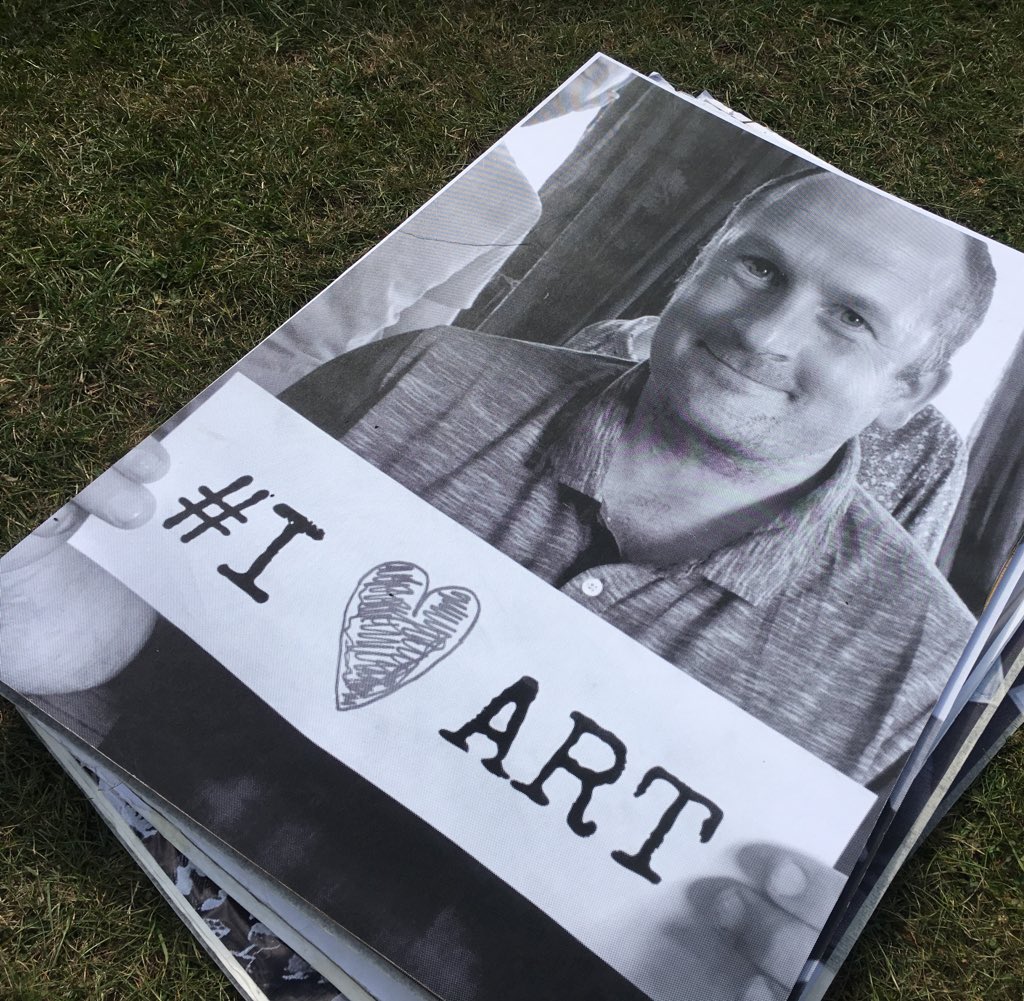 ST3AMCo's tweet photo. LEGEND: We salute school leaders like @Tucker_CP @RyefieldPrimary who spends all term and most of his holidays working with and for young people and school communities.
His #ARTCONNECTS19
#WhatsYourArt19 https://t.co/572uqLReRj