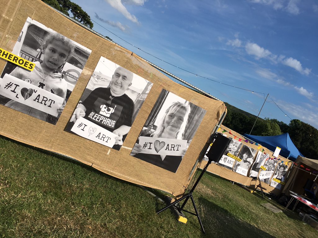 ST3AMCo's tweet photo. LEGEND: We salute school leaders like @Tucker_CP @RyefieldPrimary who spends all term and most of his holidays working with and for young people and school communities.
His #ARTCONNECTS19
#WhatsYourArt19 https://t.co/572uqLReRj