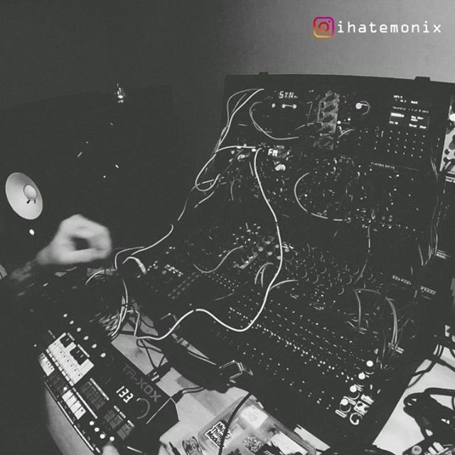 Let's destroy the mental sanctuary inside of you 🖤💀🖤
.
.
.
.
.
#techno #technomusic #eurorack #industrialtechno #eurorackmodular #euroracktechno #euroracksynth #eurorackmodularsynth #livetechno #modularsynth #undergroundmusic #underground #livepa #in… ift.tt/2YxKnWT