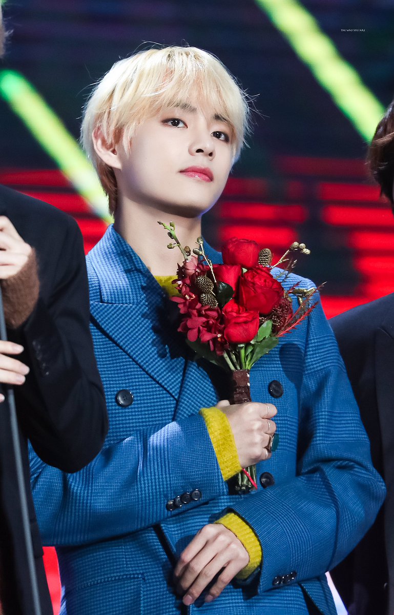 moonchildkingV's tweet photo. 2019/01/06 #GDA_D2 #BTS #ํํ #๋ท #V #BTSV #Taehyung @BTS_twt ๐ https://t.co/alBpDbh2rY