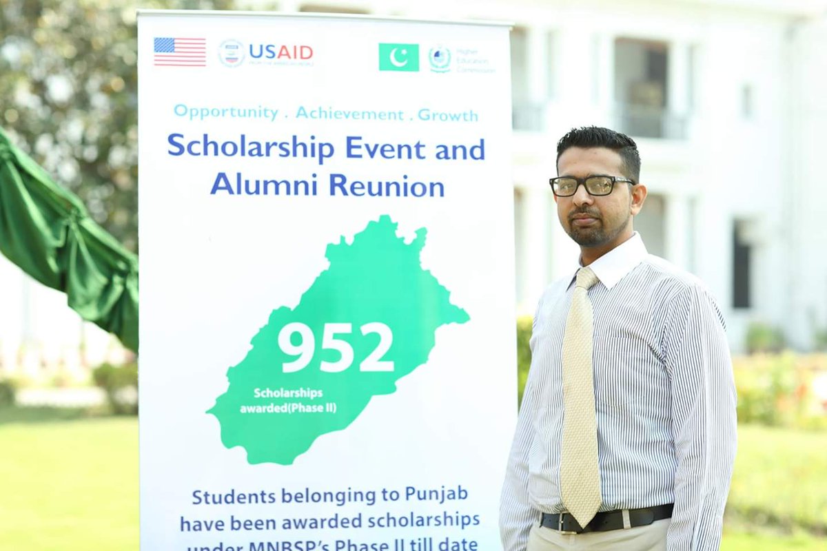 UMnbsp's tweet photo. #15yearsofMNBSP
"Thank you #USAID for offering #MNBSP scholarship for doing MBA which has helped me to transform my life into a responsible citizen.I work with best organization of Pakistan.”
Wajid Mehmood,#MNBSP beneficiary from LUMS https://t.co/JcFfGKMAfx