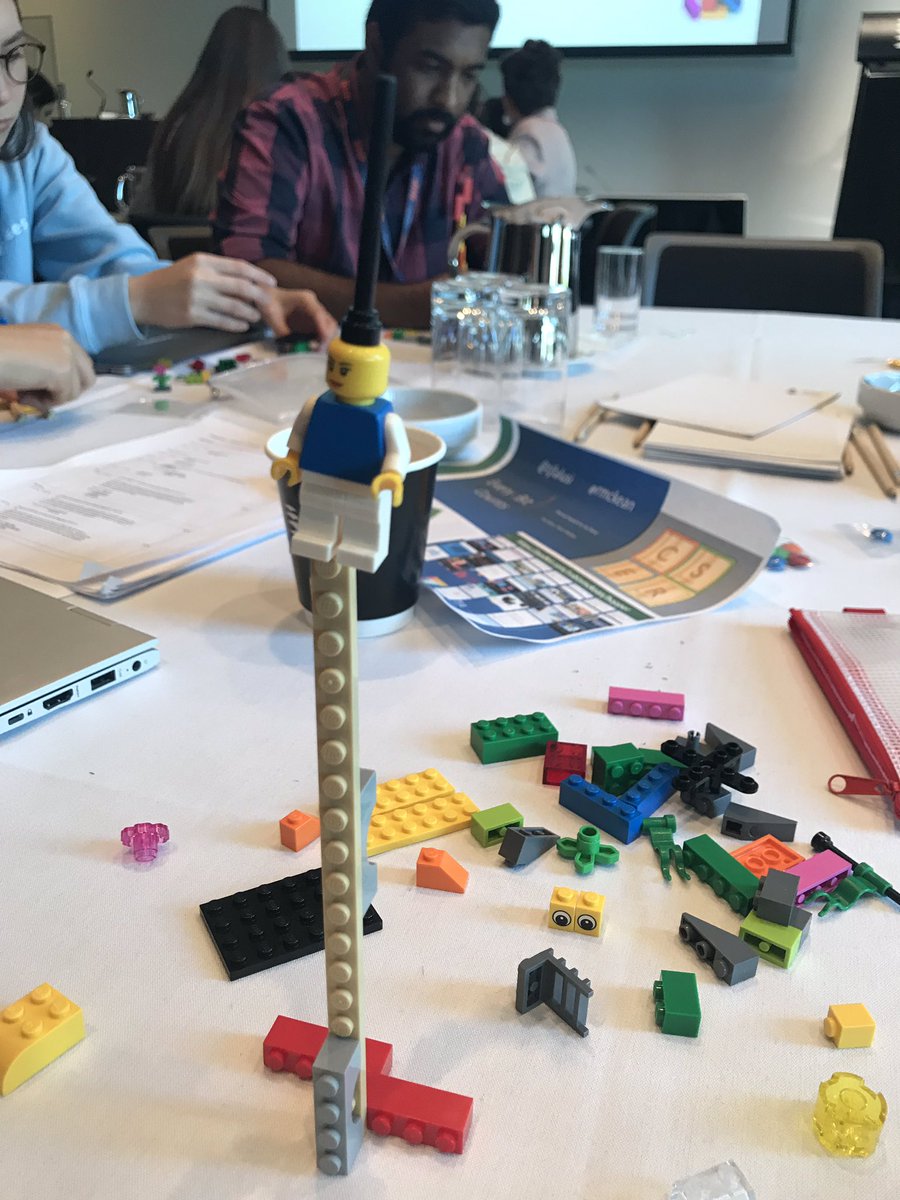 rhugg6's tweet photo. Step 1: choose 10 pieces of lego     Step 2: build the tallest lego tower you can. Nailed it. #HopperDownUnder https://t.co/ahTUNvmT1j