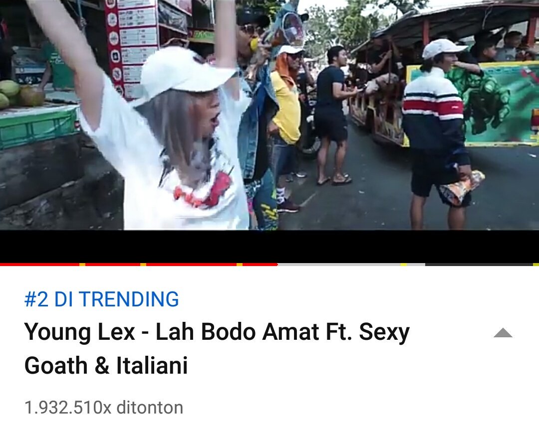 NozaAulia's tweet image. Indonesia hanya sebatas video yonglex #2ditrending coba ada yg bisa jelasin ke gw apa manfaatnya &amp;amp; kok bisa jadi trending tuh video si dekil -_-
#saveindonesia 
#YoungLex 
#sexygoath
#indonesia 
#takbermanfaat 
#kontendewasa 
@YouTube 
@RapperYounglex
