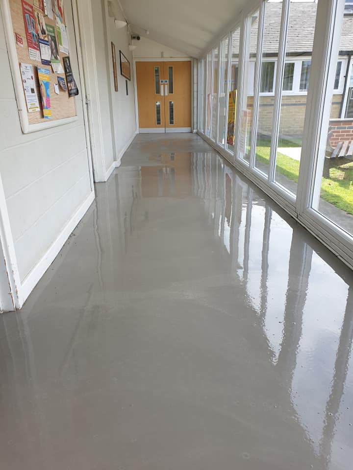 Qcarpets100's tweet photo. Recently completed works to hallways. Uplift and removal of existing Gerfloor floor tiles, subfloor primed and screeded to smooth, with Uni-safe contract vinyl fitted throughout, and new Hong Kong entrance matting. #quedgeleycarpets #unisafe #fball #300HD #hongkong #gerfloor https://t.co/bBO8Yx8GSS