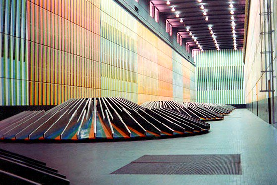 davizescobar's tweet photo. "Color y cinetismo: la energía del #agua". El nuevo post de @padrinoluisale, ceo de @GrupoAmbing, en #BlogsiAgua sobre la obra de @CarlosCruzDiez https://t.co/xSnRa4533t https://t.co/4DNqOQlYUu