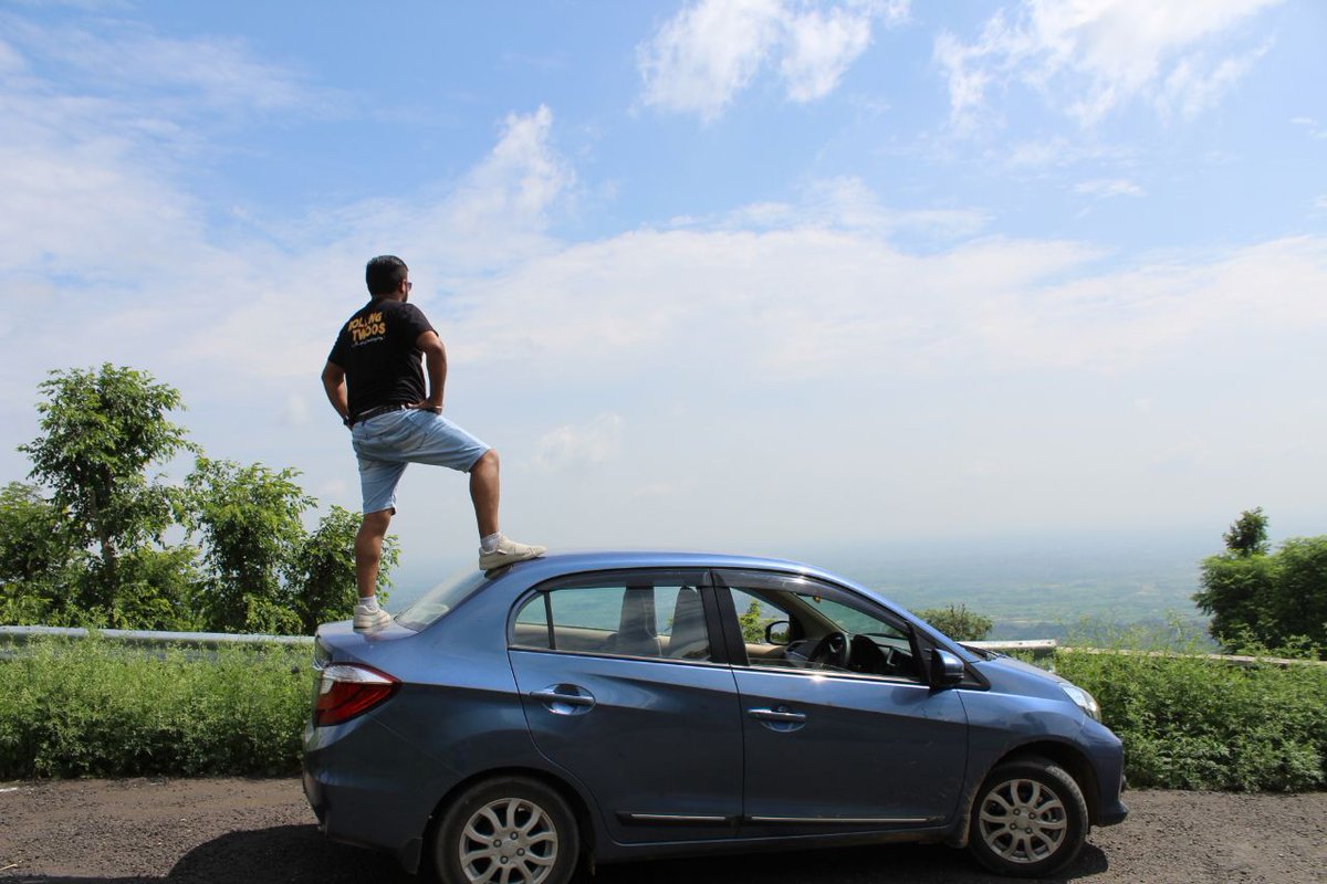 RollingTwoos's tweet photo. Some sight seeing in Shimla! https://t.co/unoYD8t1hQ