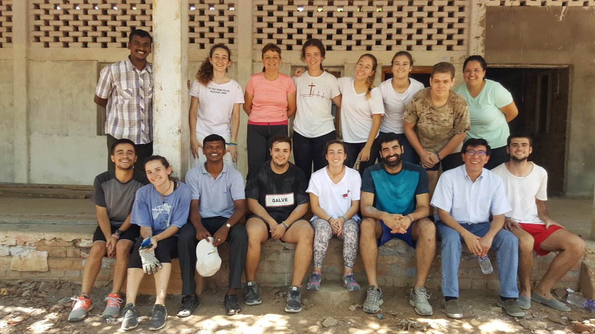 PROYDE's tweet photo. Cada vez nos sentimos mas cómodos y más a gusto en Boy’s Town, ya nos parece como nuestro propio hogar, y eso es debido a la hospitalidad mostrada tanto por los Hermanos como por los trabajadores y los chavales del proyecto.
https://t.co/MdbXuoi1OD https://t.co/U1mJVVSagw