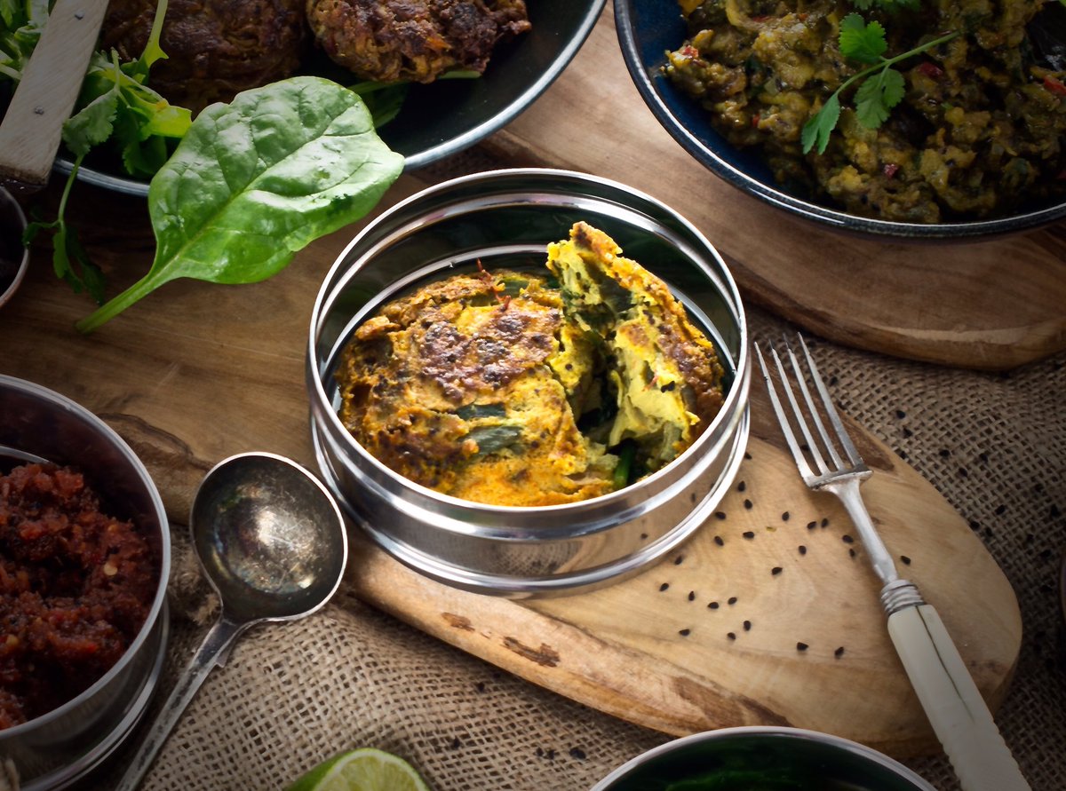 Omelettes used to be a humble affair. Then came the #Masala #Omelette urbanrajah.com/how-to-make-In… with it’s show off chillies, health busting turmeric and iron rich mustard seeds…this is the omelette your tastebuds always deserved.