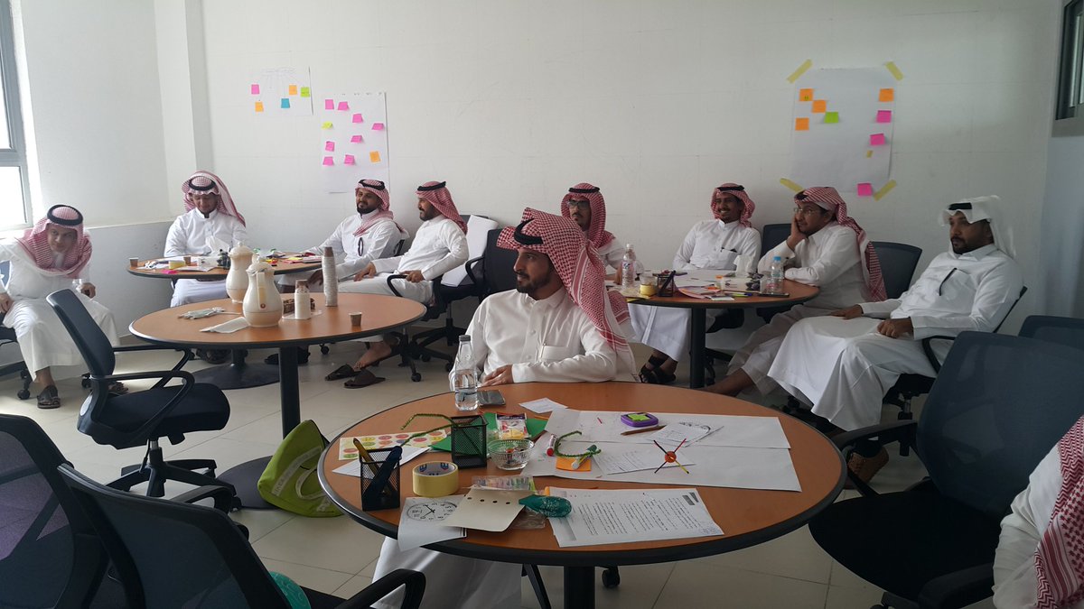 Trainingnorthj1's tweet photo. ختام البرنامج التدريبي ( الإبداع والابتكار )
المدرب / عبدالله الاسمري https://t.co/yFnBHOe34V