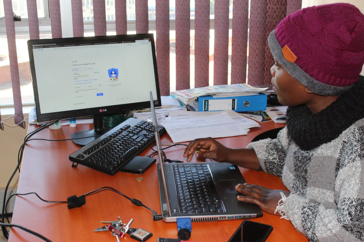#eSwatini Making IT work for #gender justice and Care work. Care worker Zintombi Simelane registering her 1st email address. @thandogl <a href="/mcm_mbacity/">Mbabane City</a> 
 <a href="/GenderLinks/">Gender Links</a>
 <a href="/GenderProtocol/">Gender Protocol</a>
 @mmadibela
 <a href="/SifisoDube/">Sifiso Dube</a>
 <a href="/luciamabetha/">lucia mabetha</a>
 <a href="/SarahMistryBGS/">Sarah Mistry</a>
 <a href="/SAfAIDS/">SAfAIDS</a>
 <a href="/earlalberts/">Albert Ngosa</a> <a href="/clowemorna/">Colleen Lowe Morna</a>