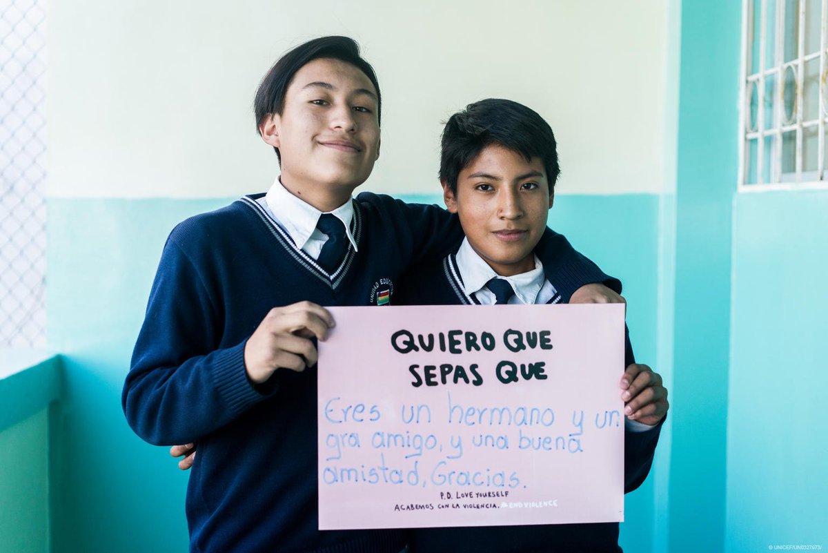 UNICEF's tweet photo. Heartwarming moments 💌

To celebrate #FriendshipDay, students at a school in Ecuador share kind notes with each other.

With 1 in 3 young people aged 13-15 experiencing bullying, school can be tough. Take the time to be kind. #ENDviolence #BTSLoveMyself https://t.co/1DUa7FQlAh https://t.co/CM4Anppt6B
