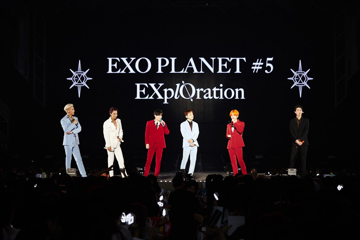 SMTrueThailand's tweet photo. ประสบความสำเร็จอย่างงดงามสำหรับคอนเสิร์ตครั้งที่ 5 ‘EXO PLANET #5 - EXplOration -’ ของราชาแห่งเค-ป๊อป #EXO รวมผู้เข้าชมกว่า 90,000 คน!

มหากาพย์อันน่าขนลุกที่ผสมผสานดนตรีที่หลากหลาย+เวทีการแสดงสุดร้อนแรง+เอกลักษณ์ของแต่ละสมาชิก

#EXO_PLANET #EXplOration

[https://t.co/Ka9se18ik5] https://t.co/Uy0JhMfkoE