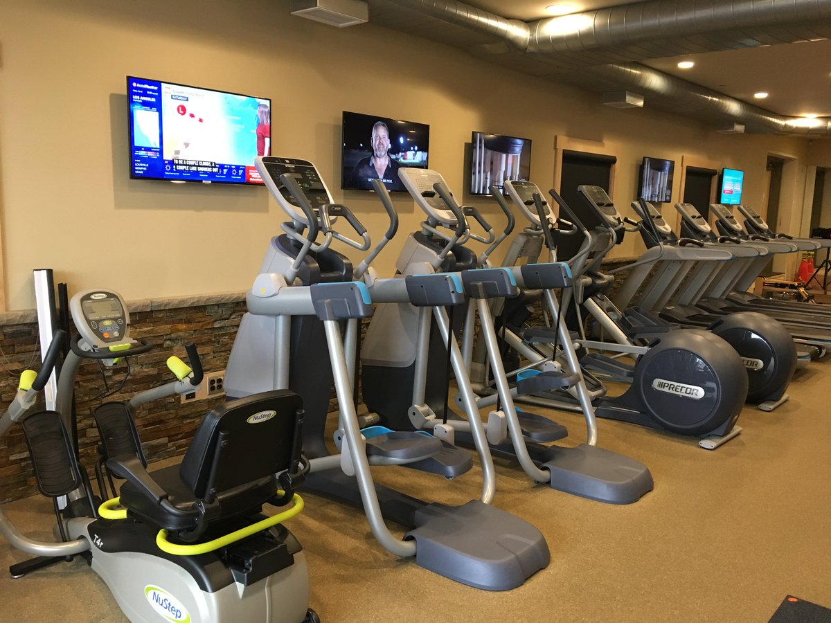 push_pedal_pull's tweet photo. It is difficult to create a fitness facility in a former bank with choppy spacing. This was necessary for the Carlton Wellness Center in MN and P3 Fitness Expert Chad Witt executed it beautifully. Check out his work below! #p3install #precor #expresso #escapeyourlimits https://t.co/JOzmeUl16Y