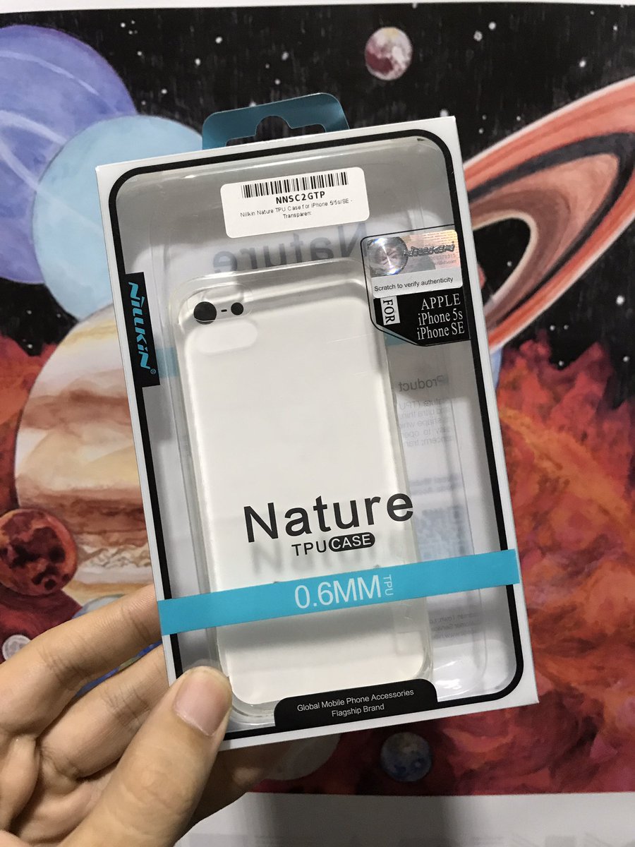 prasetyoh's tweet photo. Abis cek aksesoris di lemari, ketemu dua soft case ini, nggak kepakai. Mau di-giveaway aja deh. 

RT aja tweet ini dan mention kamu pakai yang mana (iPhone 7 atau 5S/SE). Pemenang dipilih secara acak. Ditunggu sampai besok siang ya! https://t.co/LFMRWLVWkv