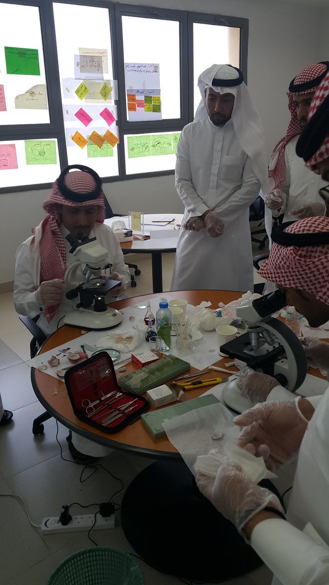 Trainingnorthj1's tweet photo. ختام برنامج (أسرار المجاهر ) 
المدرب / حسين عمر دقاس https://t.co/b9jteB3ak7