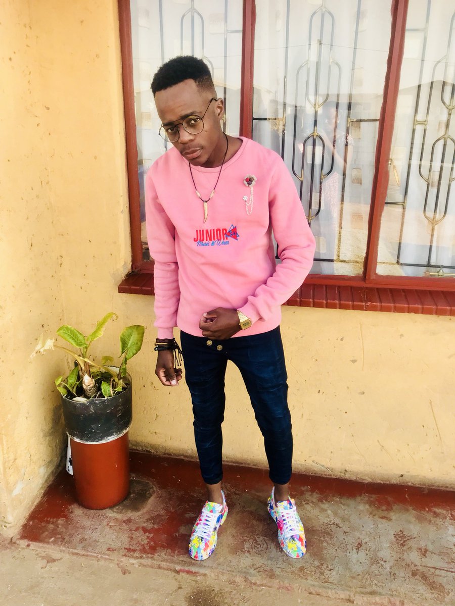 Jay_music_wear's tweet photo. Focus on building the engine🤓✊🏿🤓
#PushYourBrand®️ https://t.co/WKUHNhz5JV