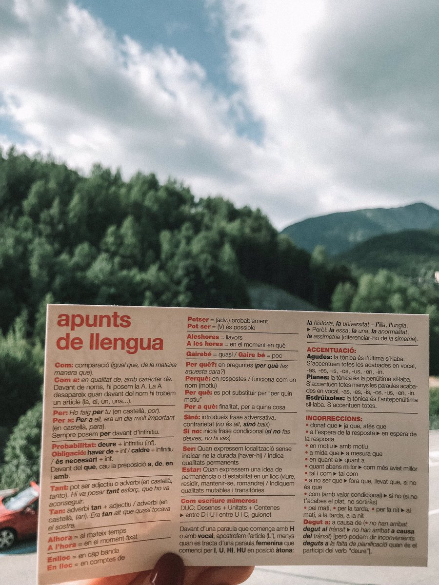 IRLlull's tweet photo. Kit de supervivència del #CULC19. El català correcte, passa’l! 😛 https://t.co/ESF21aItbK