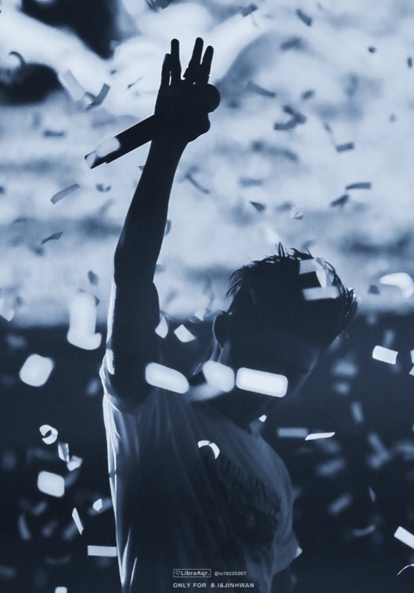LTHLI1's tweet photo. #WeStandBIyou
No matter what, when and where. We will always stand by you. @ikon_shxxbi https://t.co/Zx4Gq1zZCg
