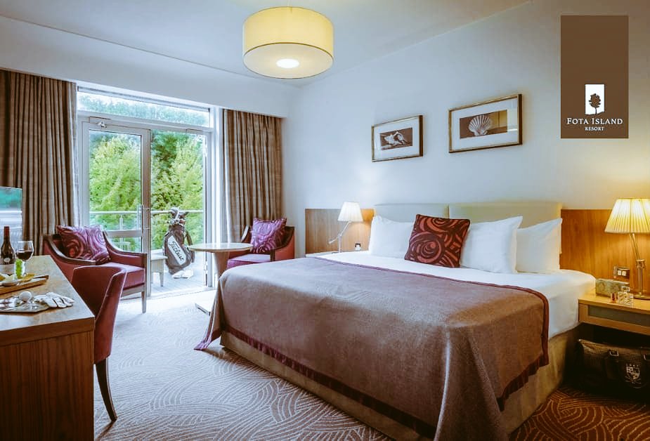 HarbourCork's tweet photo. Stay with Cork Harbour Islands &amp; explore the famous cork attractions this long weekend!
Enjoy some delicious food, relax at the spa or engage in some fun activities!
Create memories that you will reminisce on for many years to come!
#corkharbourislands #purecork #accommodation https://t.co/IHvl3898Rw