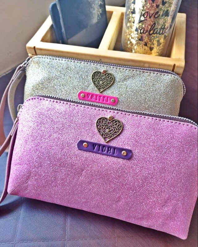 A sass a day keeps the basics away.
Super cool glitter pouches at pocket friendly prices! ❤️
To order visit our store
instagram.com/priyankadesign…

#FriendshipDay #TuesdayMotivation #TuesdayThoughts