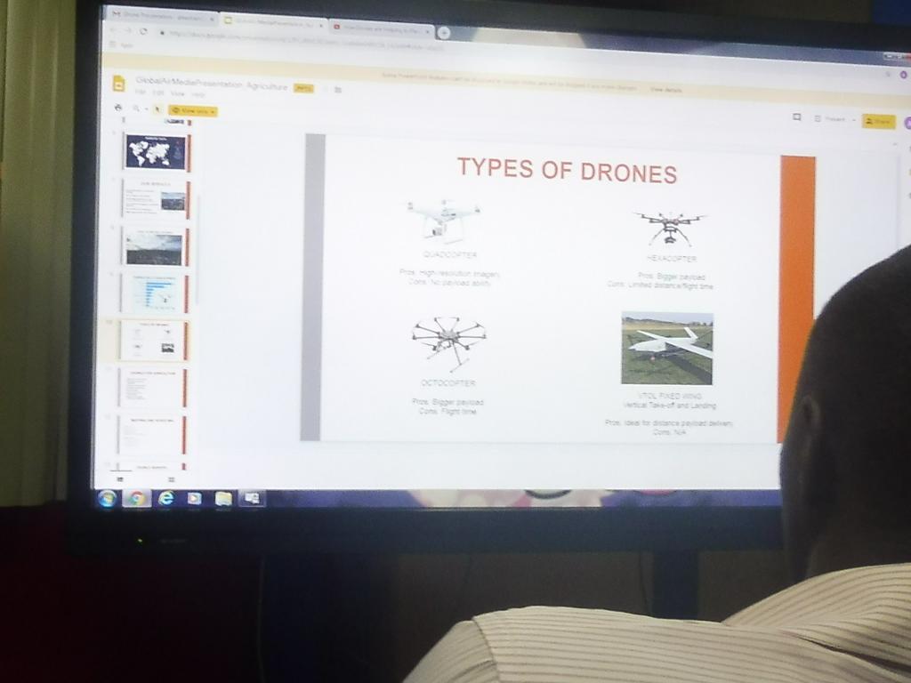 Okonkwo_Kenn's tweet photo. Drones & Agriculture!!!
It was amazing to be here to Learn about Drone technology & how it can be deployed to increase agricultural production especially in the African context.
#agritech
#Youthin https://t.co/QVMCR0dAL9