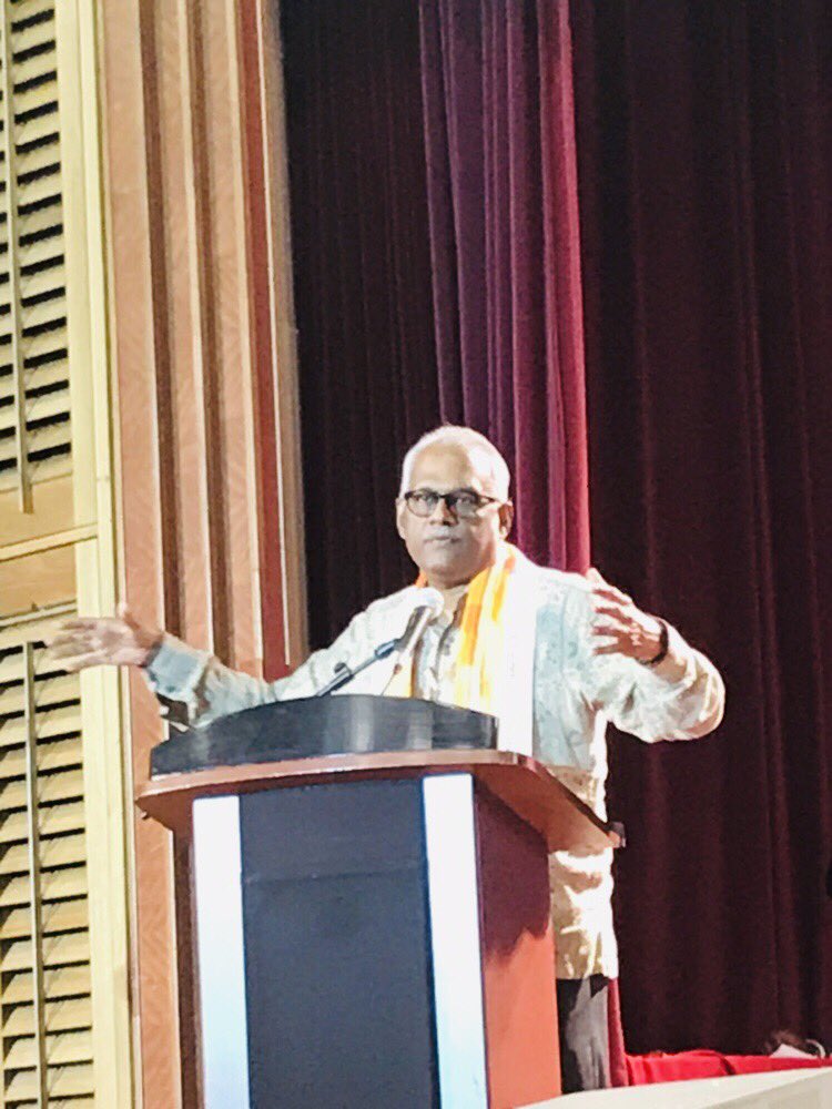 mpklang's tweet photo. Thanks for the kind invite. @lakssmitha: @mpklang officiating at the PRIMAS 19th Annual General Meeting with over 500 members present #PRIMAS #maicci https://t.co/4xuSmW8rNt